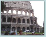 (29/60): Forum Romanum: Widok Koloseum  budzi w nas przeraenie, a w naszych mylach gociy krwawe boje gladiatorw. / - Ewelina - /